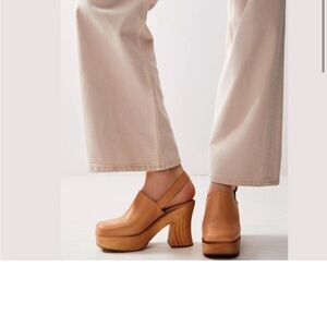 Universal Thread Watson Heels